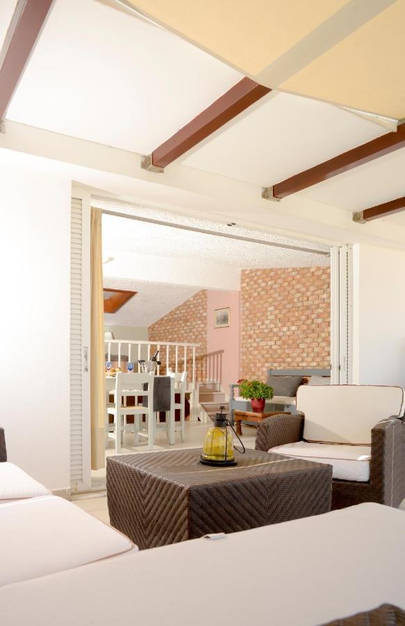 Agali 2 Superior Mezonet Front Of The Sea Apartment Akrogiali ภายนอก รูปภาพ